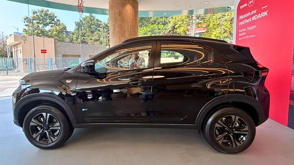 2024 Tata Nexon EV Red Dark Edition