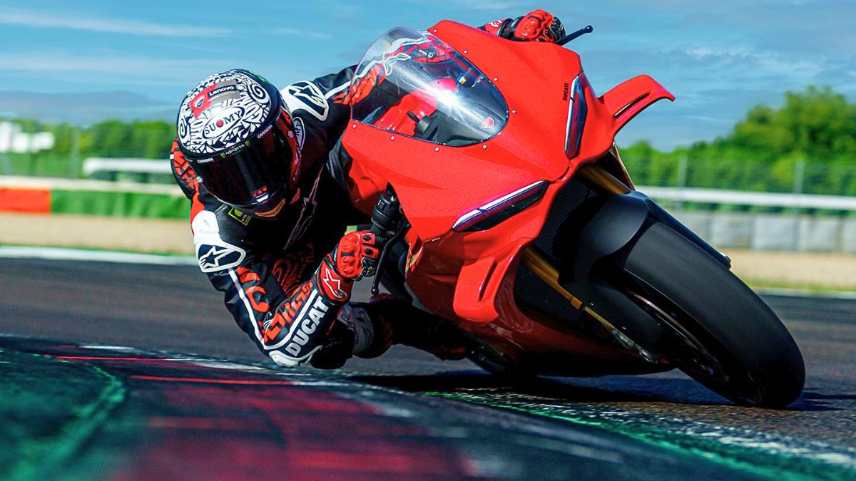 2025 Ducati Panigale V4