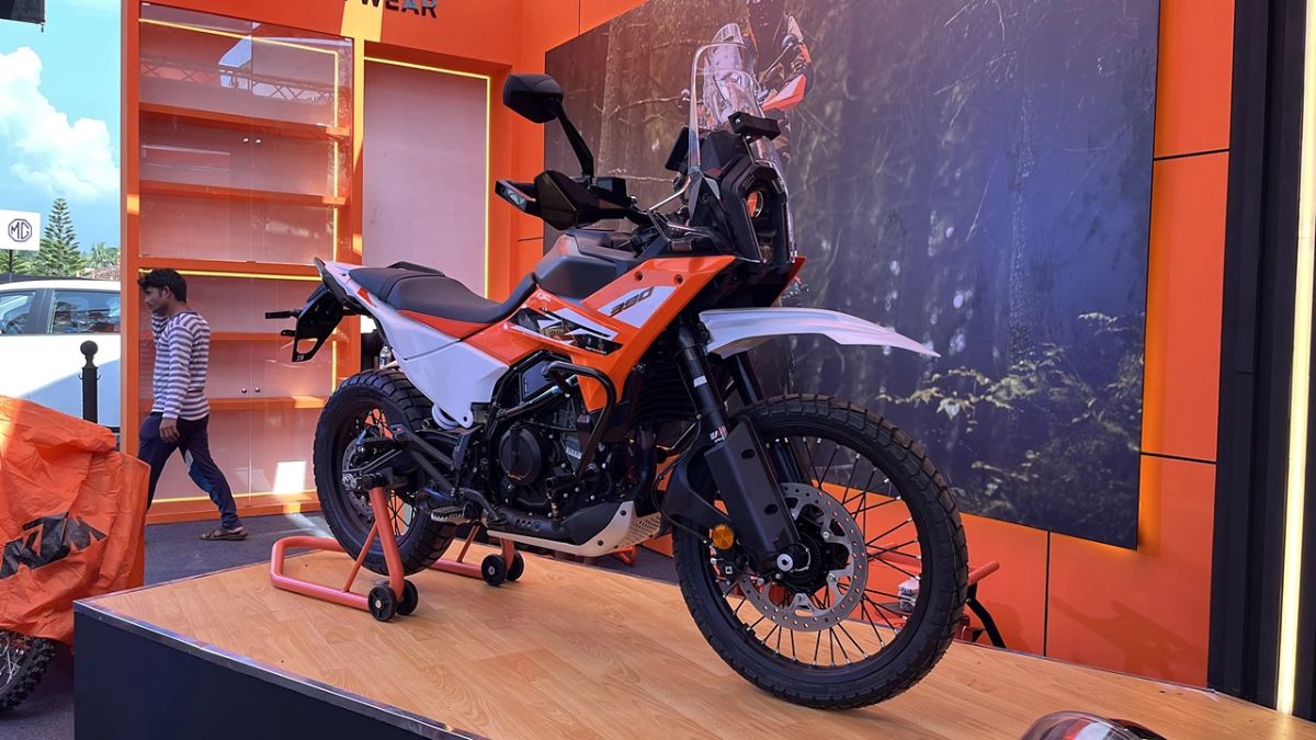 2025 KTM 390 Adventure S