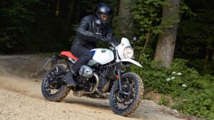 BMW R12 GS Launch Today - Key Features, Expected Price, and What to Look Forward To 2 BMW R12 GS